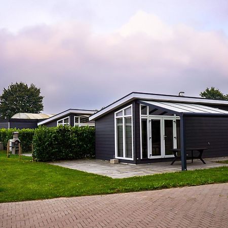 Vakantiehuis Met Vijverzicht Lathum Exterior foto